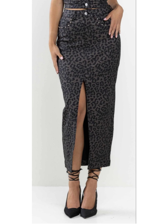 Vbrt Dresses & Skirts - VBRT Leopard Out Of The Wild Rhinestone Column Skirt Womens size large